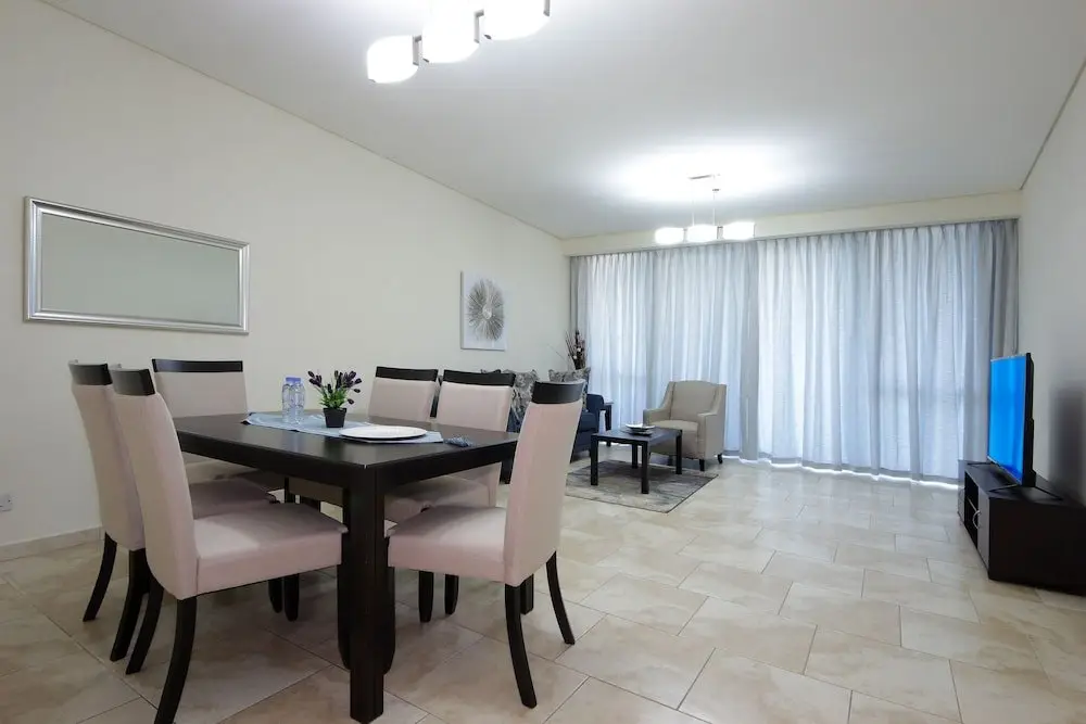 Дубай: New Arabian Holiday Homes - Al Fattan