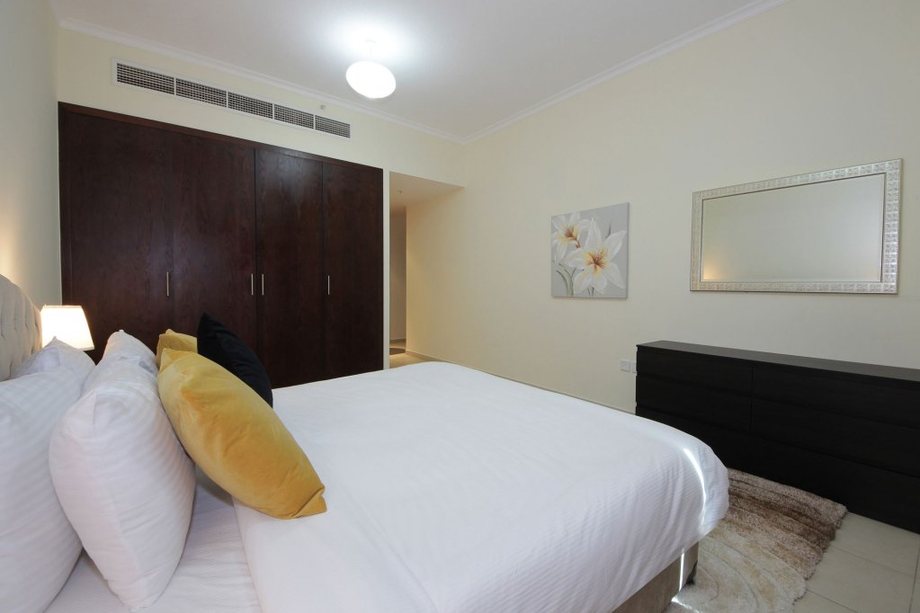 Дубай: New Arabian Holiday Homes - Residence 8