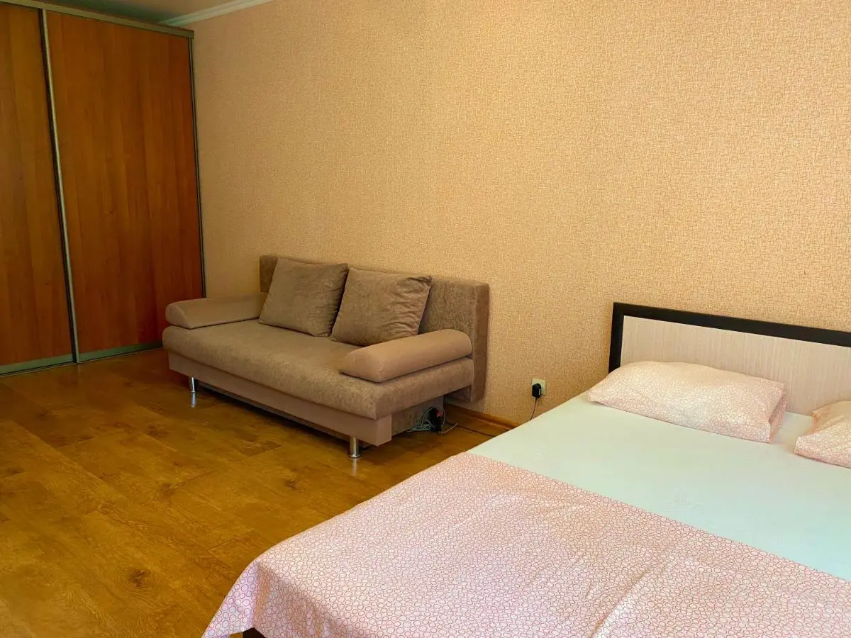 Казань: Apartment on Chistopolskaya 23