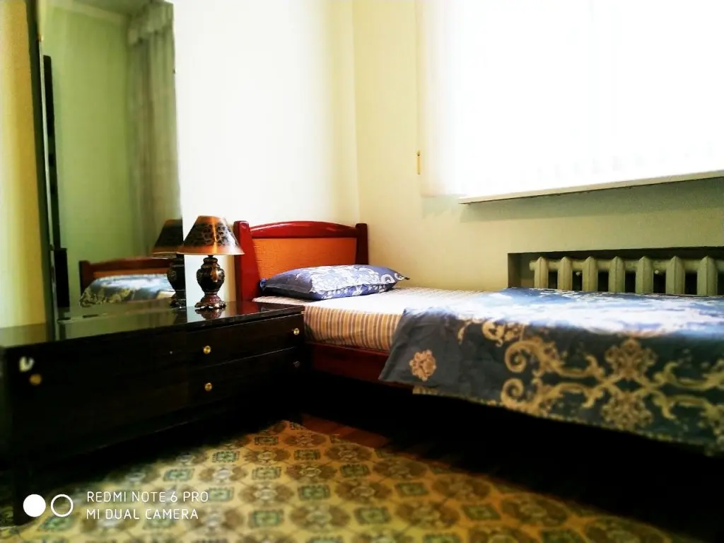 Ташкент: Гостевой Дом near Mirabad Bazaar