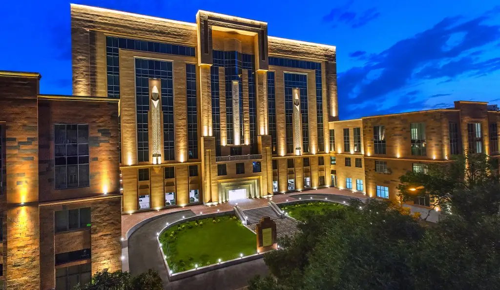 Ani Grand Hotel — фото 1