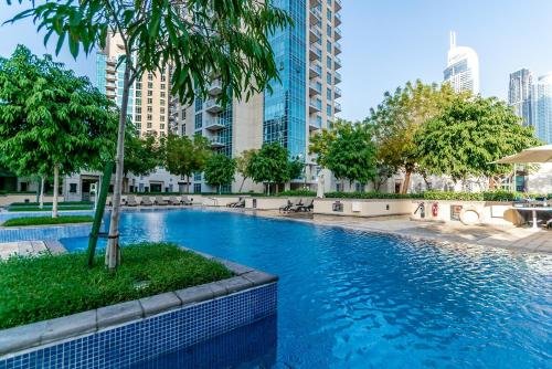 Suite [Ease by Emaar] Residences Tower Studio Apartment — фото 1