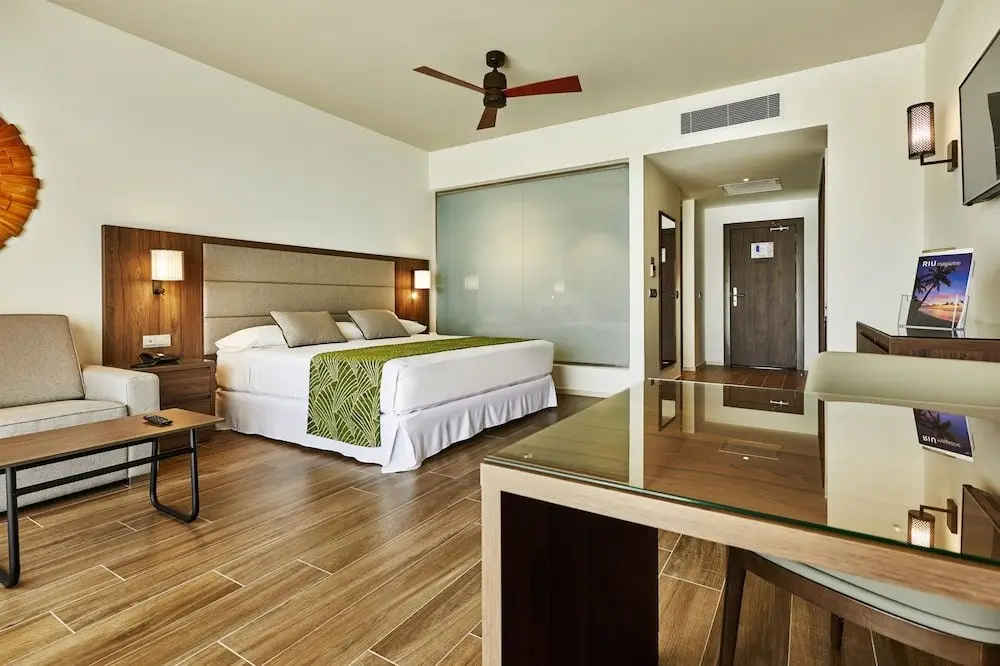 Атолл Дхаалу: Отель RIU Atoll All inclusive