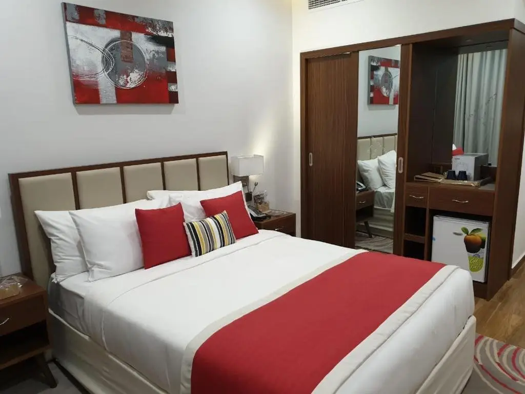 Дубай: Le Wana Hotel