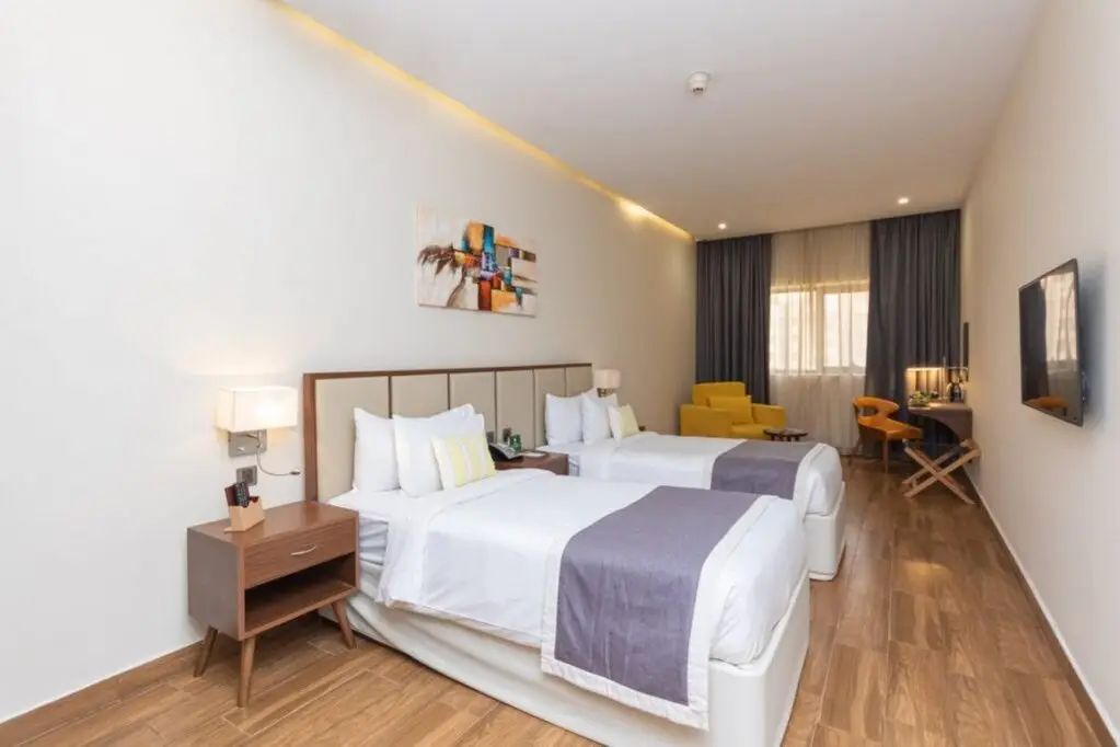 Дубай: Le Wana Hotel