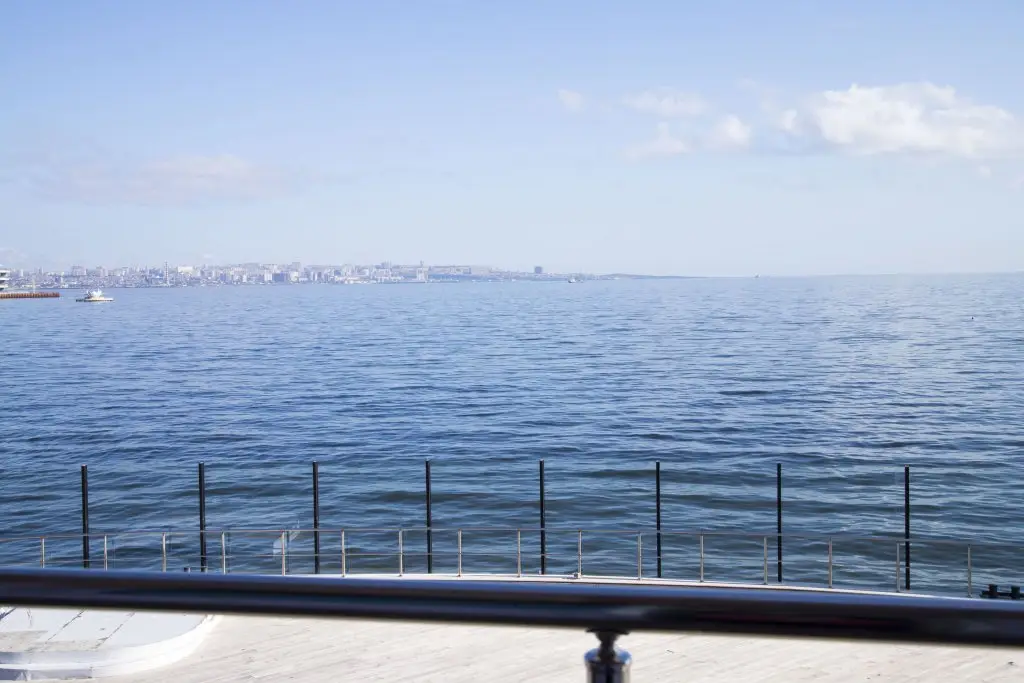 Баку: Отель Yacht Club Blue Sail