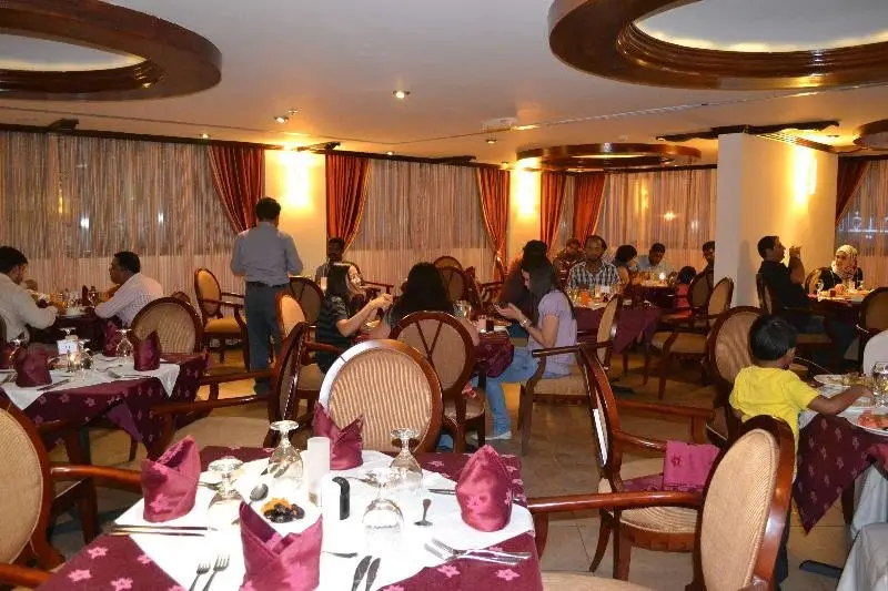Шарджа: Royal Tulip Sharjah Hotel Apartments