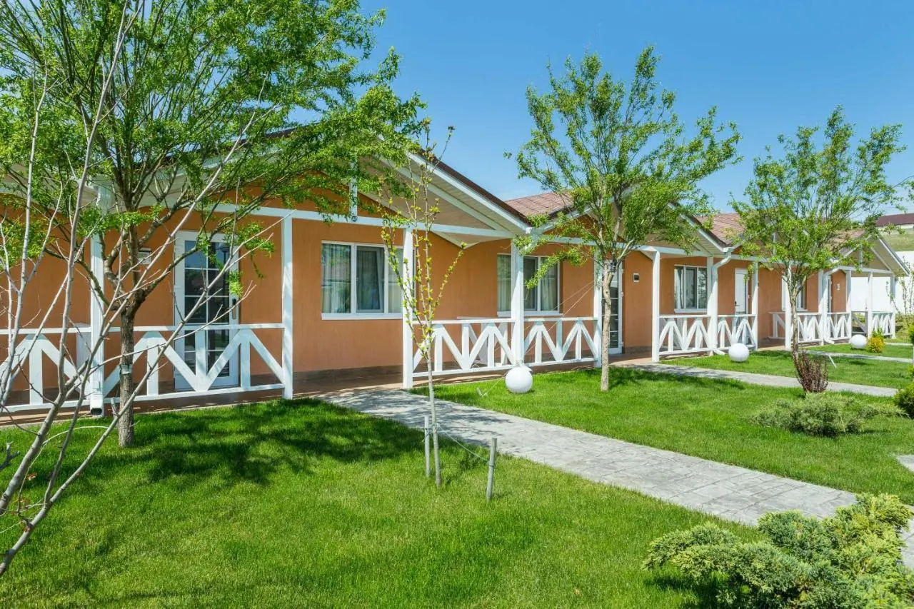 Витязево: Дача Del Sol Ultra All inclusive in Miracleon