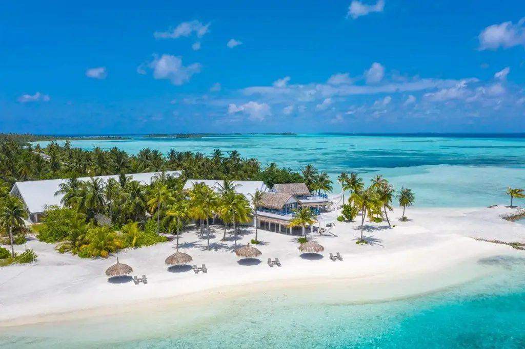Атолл Лааму: Курортный Отель Rahaa Resort
