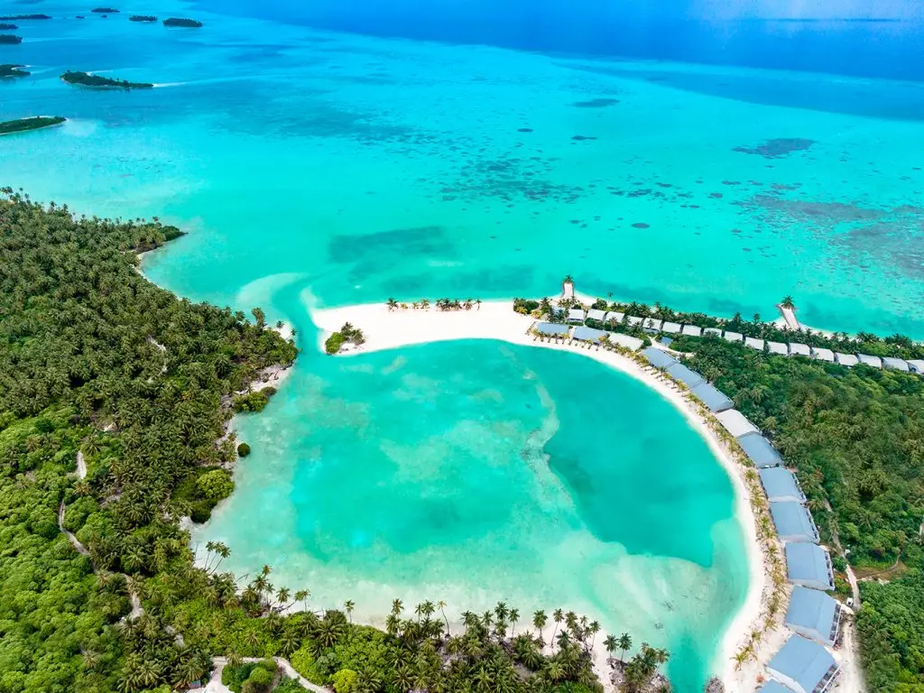 Атолл Лааму: Курортный Отель Rahaa Resort