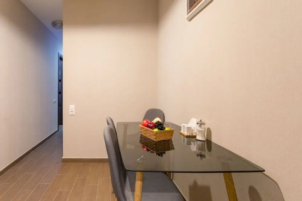 Тбилиси: Falcon Apartments - 300 Aragveli