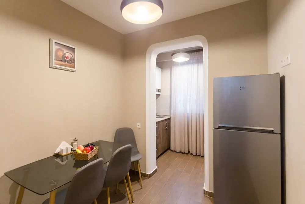 Тбилиси: Falcon Apartments - 300 Aragveli