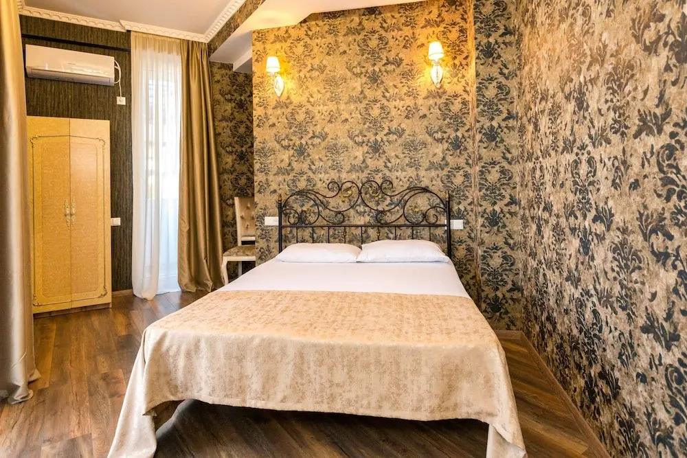 Тбилиси: Falcon Apartments Sapphire