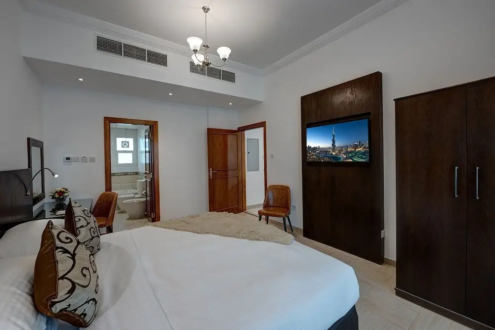 Дубай: J5 Four Bedroom Villa in Mirdif