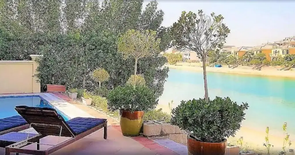 Дубай: Palm Jumeirah M Villa 14