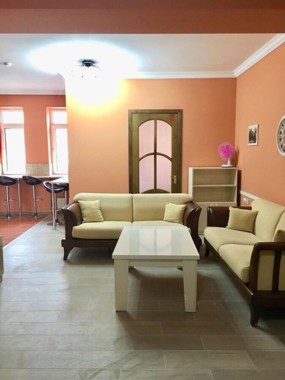 Батуми: Flat1 Hostel