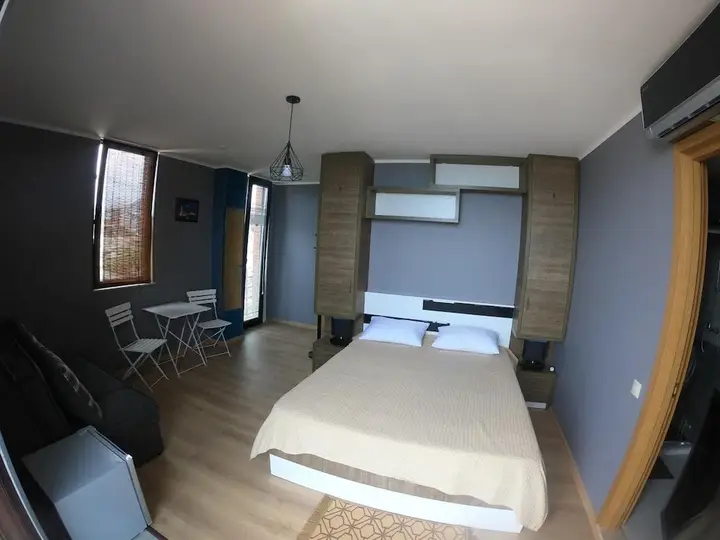 Батуми: R And M Hotel