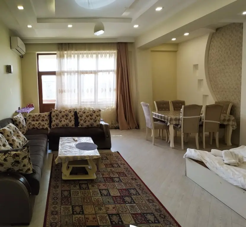 Баку: Bakuvi Tourist Apartment B236