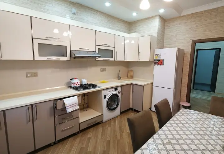 Баку: Bakuvi Tourist Apartment B038