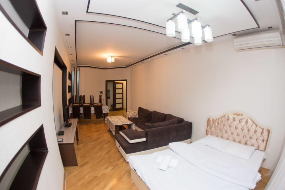 Баку: Bakuvi Tourist Apartment B086