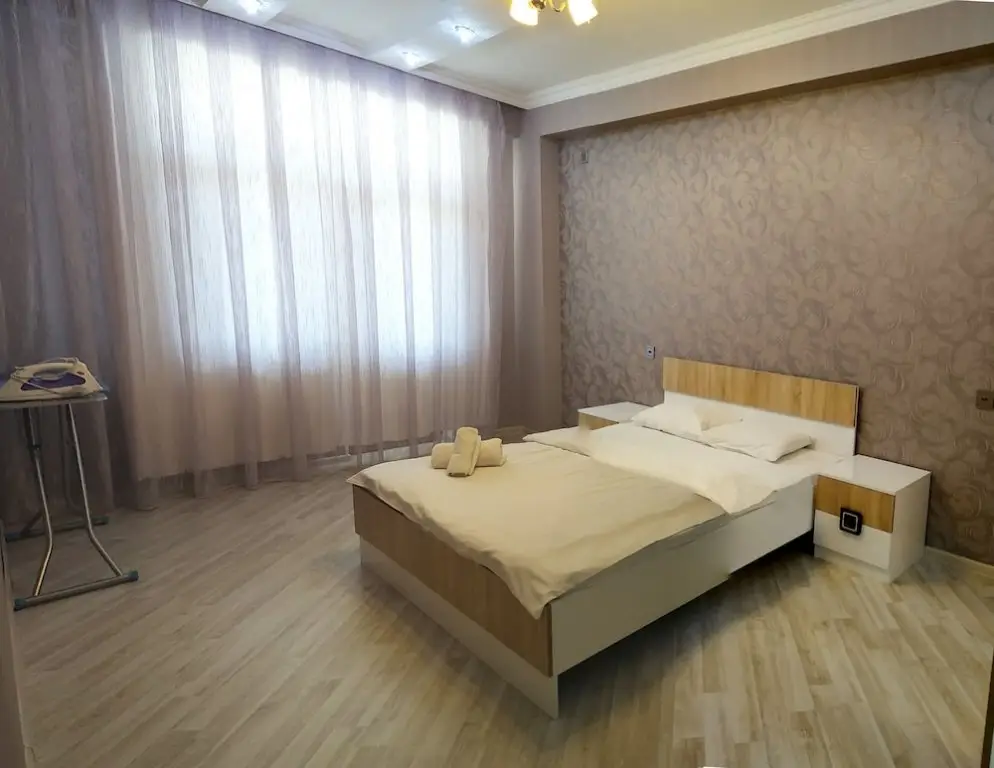 Баку: Туристические апартаменты в Баку, B056