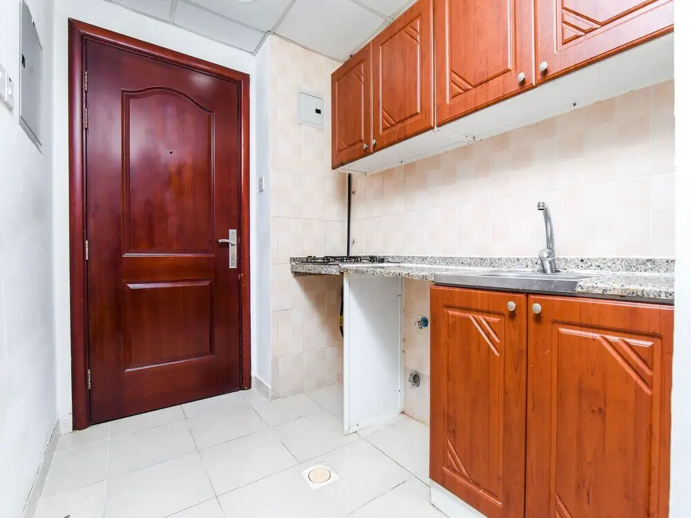 Шарджа: Oyo 247 Host Palace Hotel Apartment