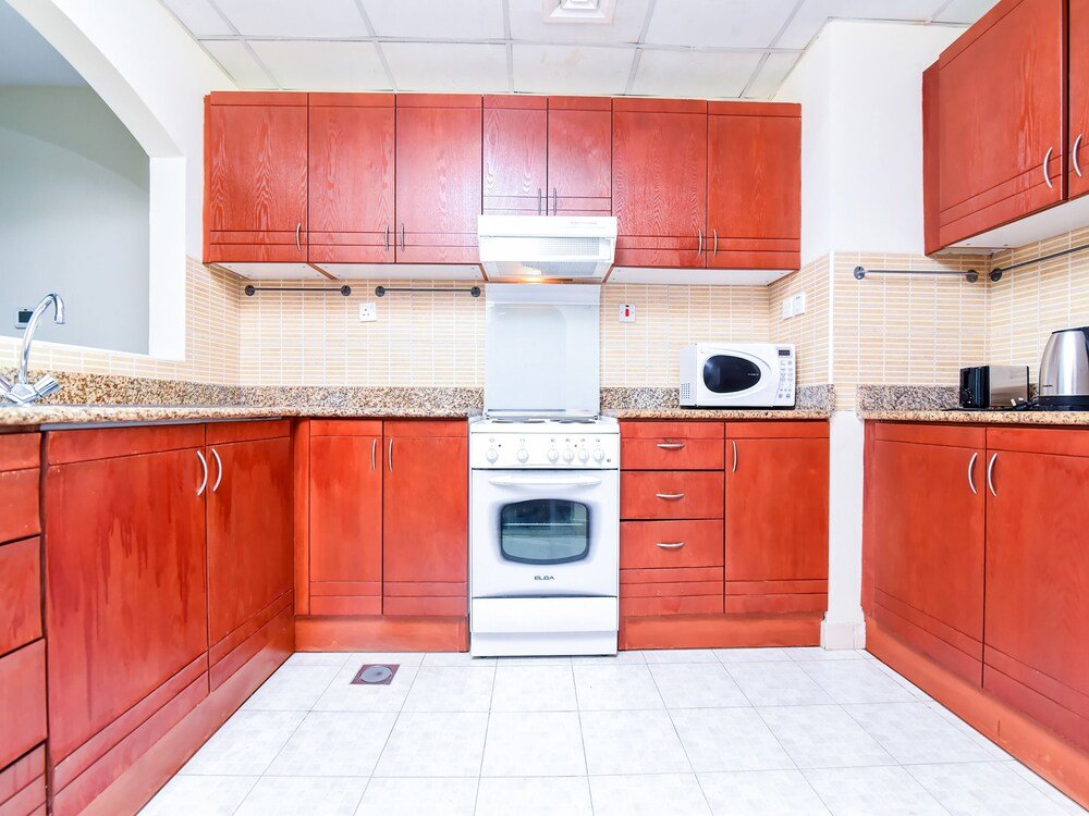 OYO Home 176 1BHK Lake Tower JLT — фото 1