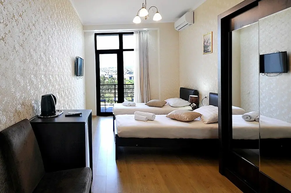 Тбилиси: Hotel Giorgi by SAME