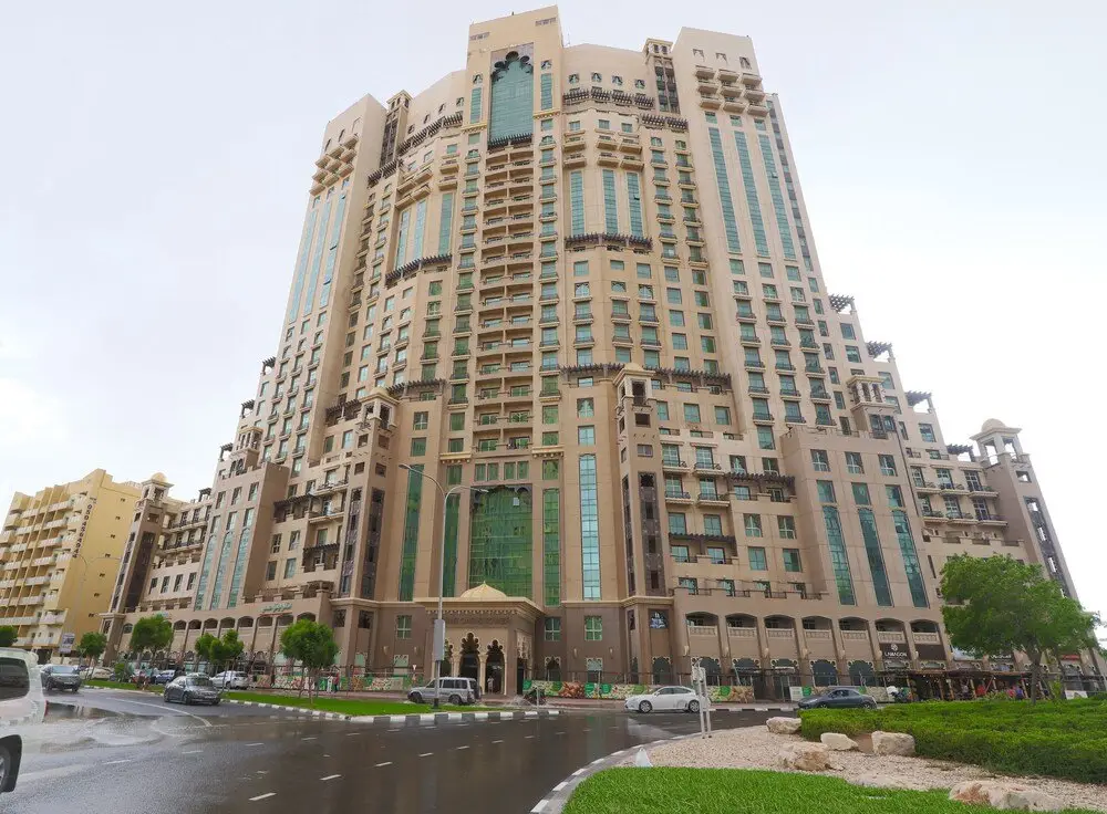 Дубай: Oyo 266 Home Spring Dubai Oasis Silicon