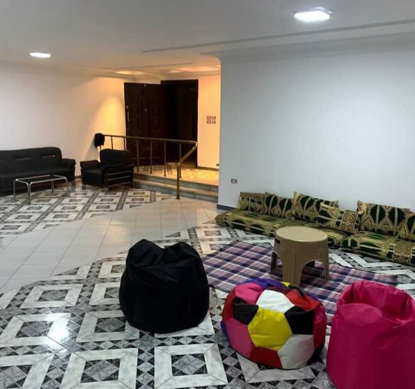 Каир: El Karnak Hostel