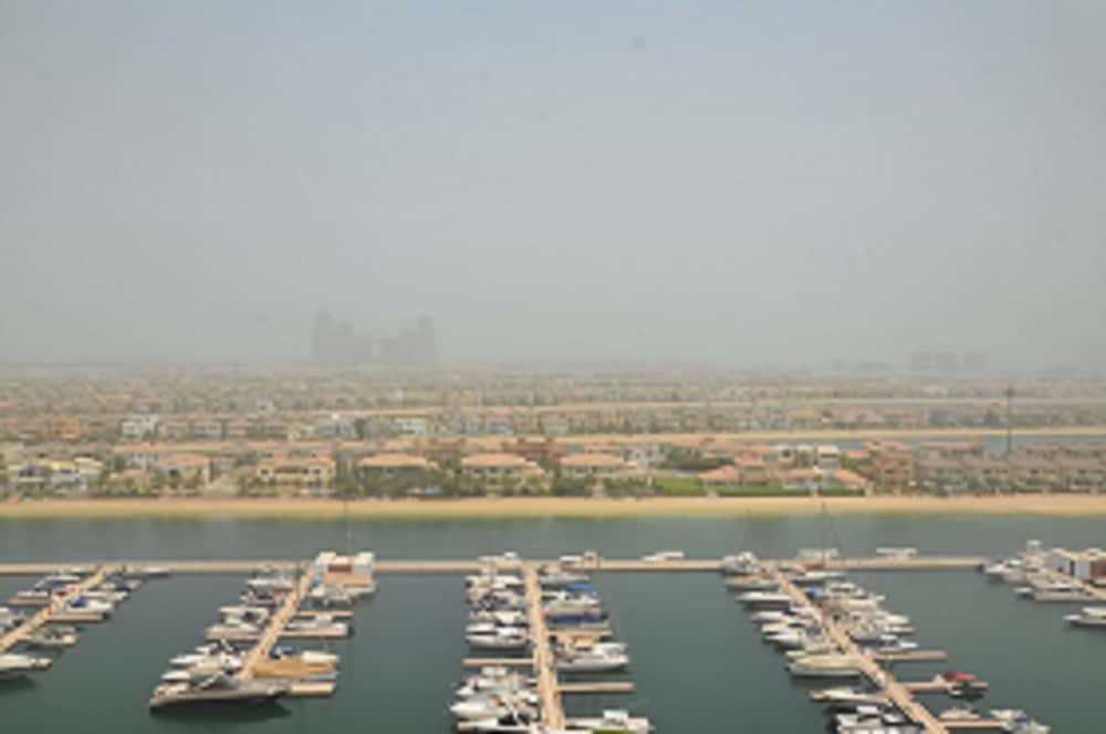Дубай: Breathtaking 2BR Apt. in Palm Jumeirah