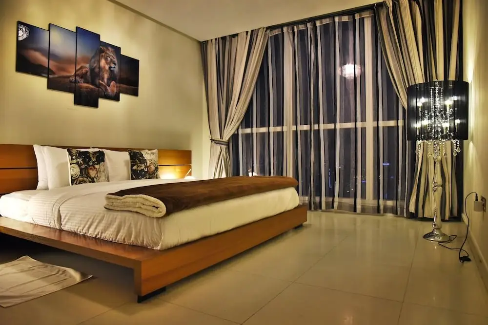 Дубай: 3 BR Spectacular view in Marina