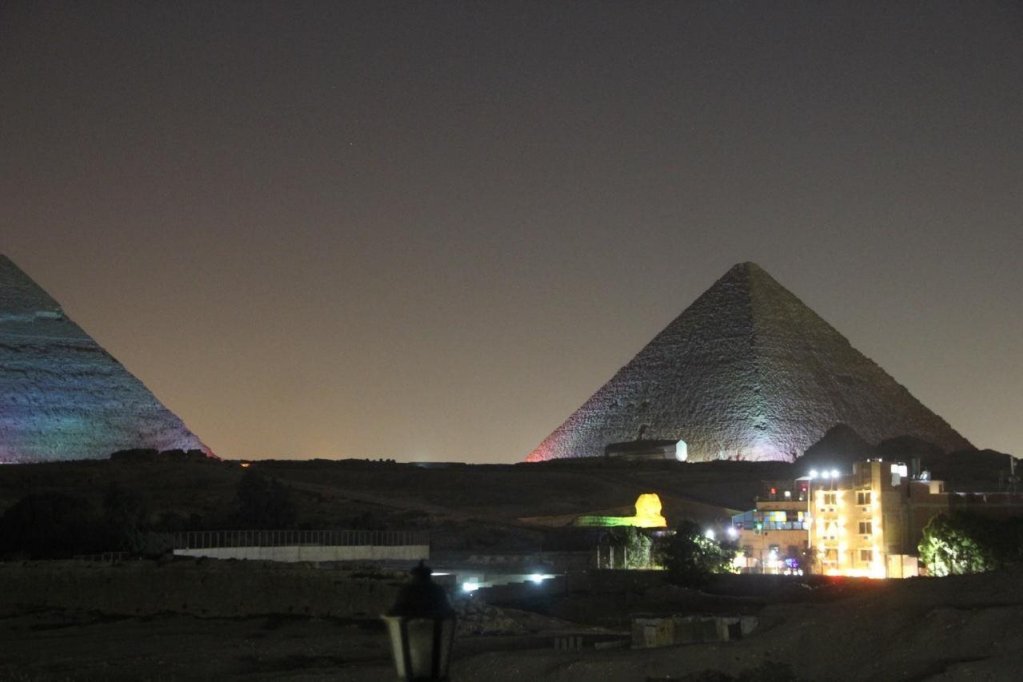 Гиза: Pyramid Edge Hotel & Exclusive Pyramids View Rooftop