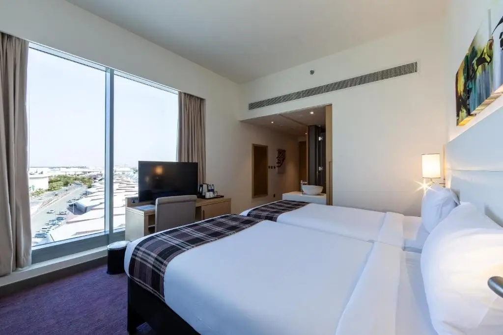 Premier Inn Dubai Dragon Mart — фото 1