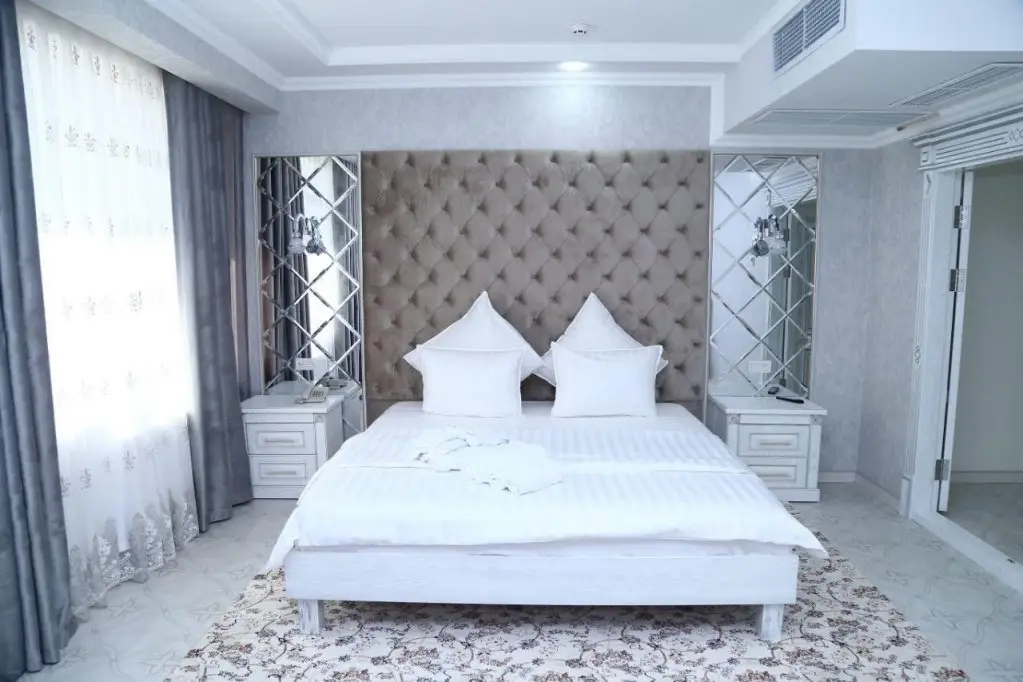 Наманган: Oydin Plaza Hotel (Ойдин Плаза)