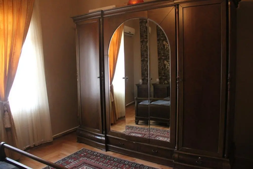 Батуми: Gurami Guest House 1