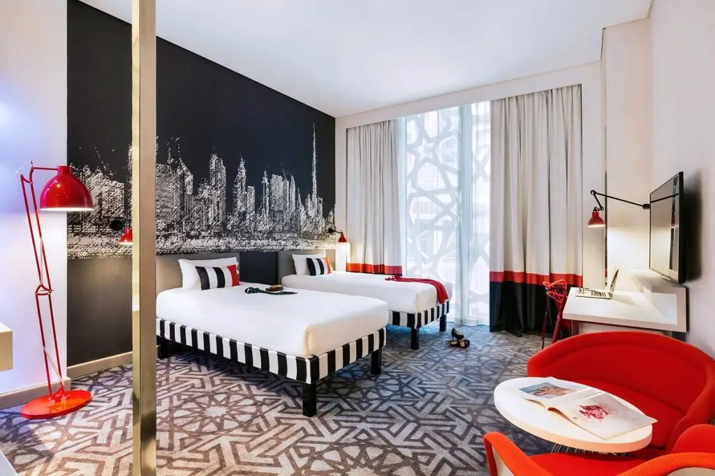 Дубай: ibis Styles Dubai Airport Hotel