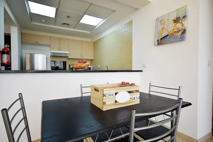 Дубай: Key Host - Canal Residence Euro