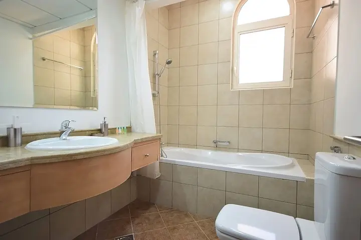 Дубай: Key Host - Canal Residence Euro