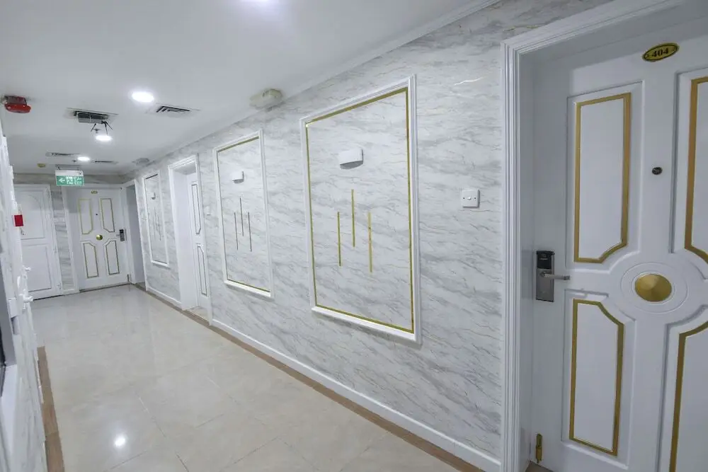 Дубай: Dream White Hotel