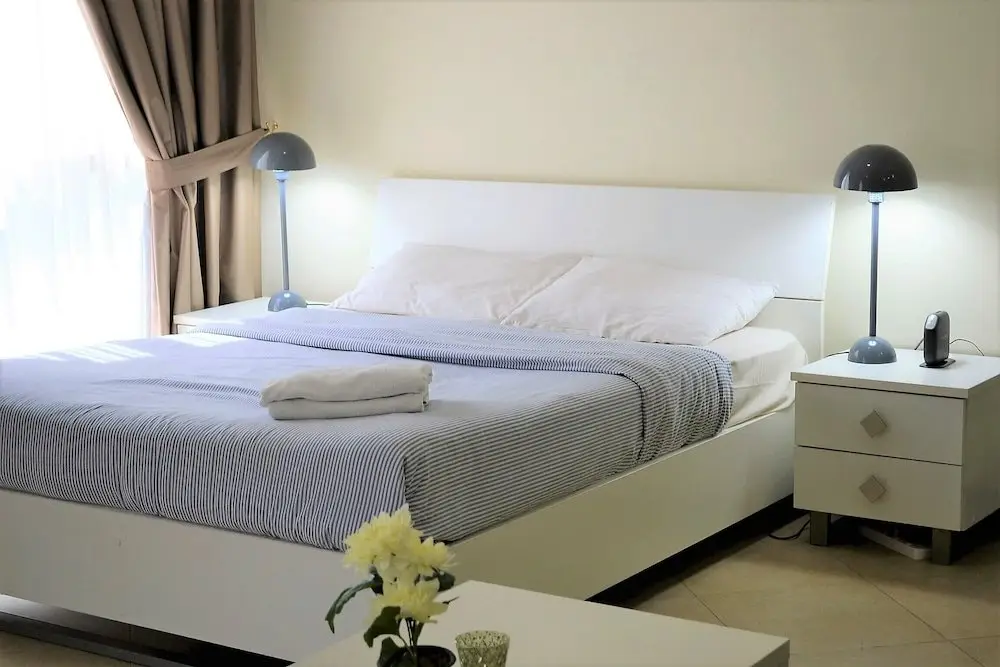 Дубай: Bright furnished studio near metro in Tecom - ALIA