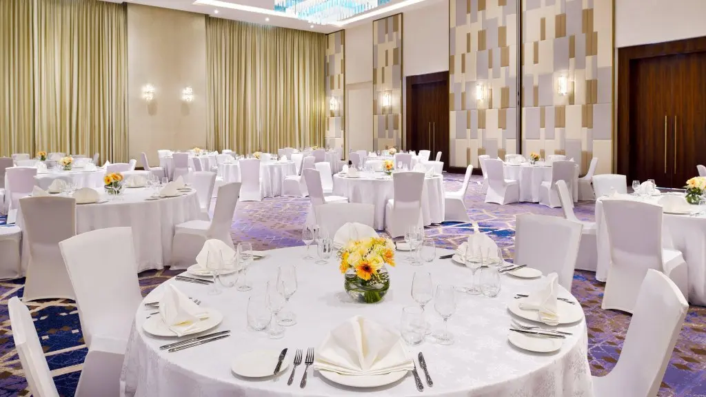 Дубай: Staybridge Suites Dubai Al-Maktoum Airport, an IHG Hotel