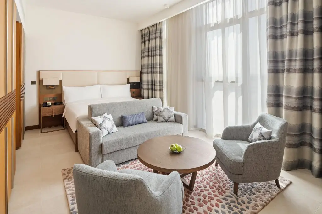 Staybridge Suites Dubai Al-Maktoum Airport, an IHG Hotel — фото 1