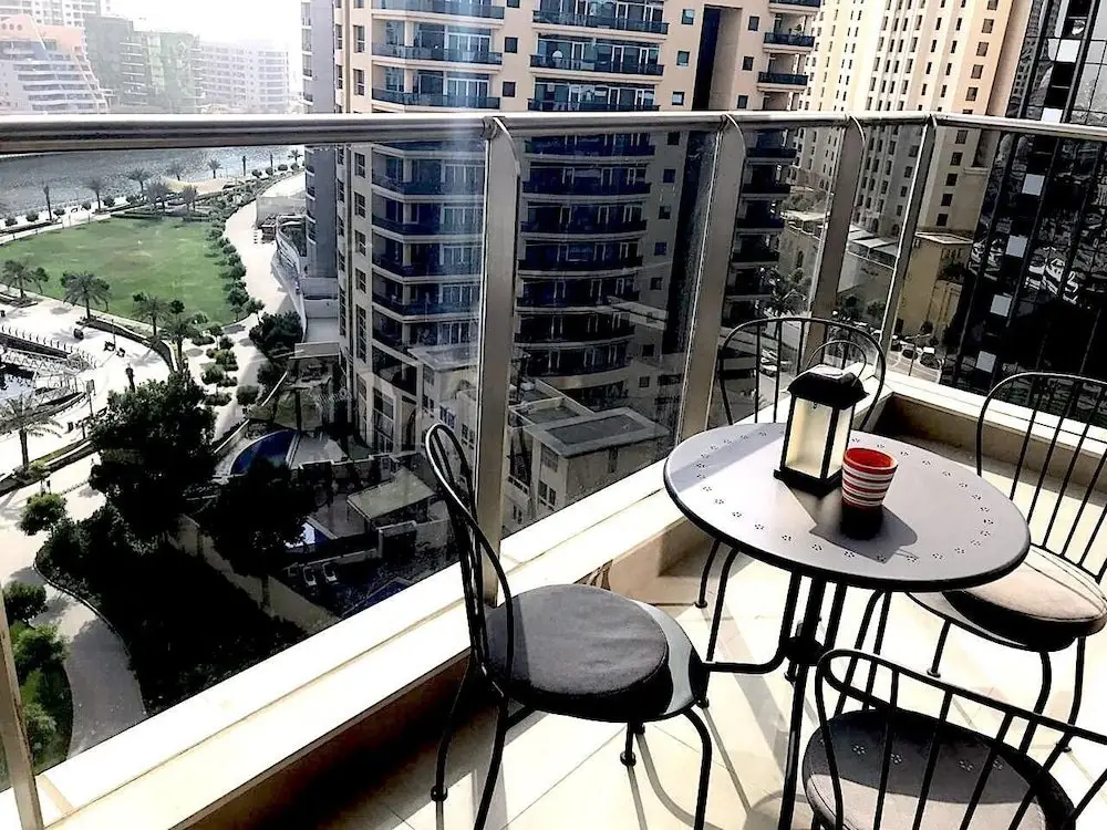 Дубай: Driven Holiday Homes Sparkle Towers