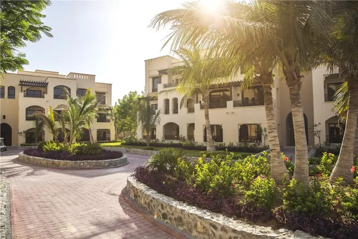 Рас-эль-Хайма: The Village at Cove Rotana Resort