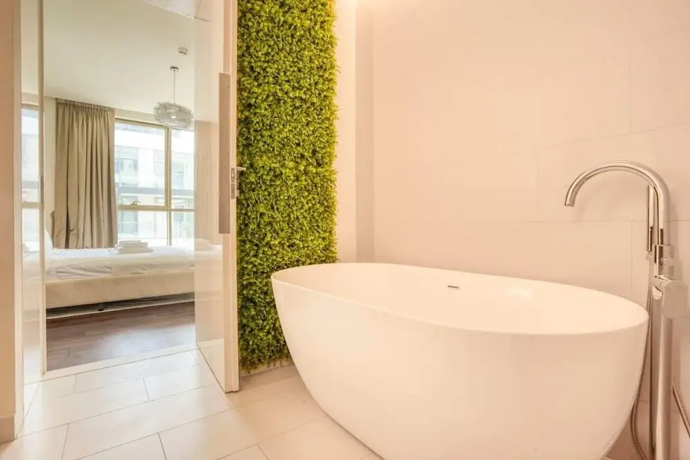Дубай: Captivating Apt in City Walk Pool View!
