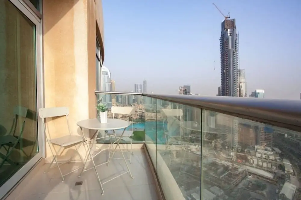 Дубай: Bright Apartment, Steps Away To Burj Khalifa