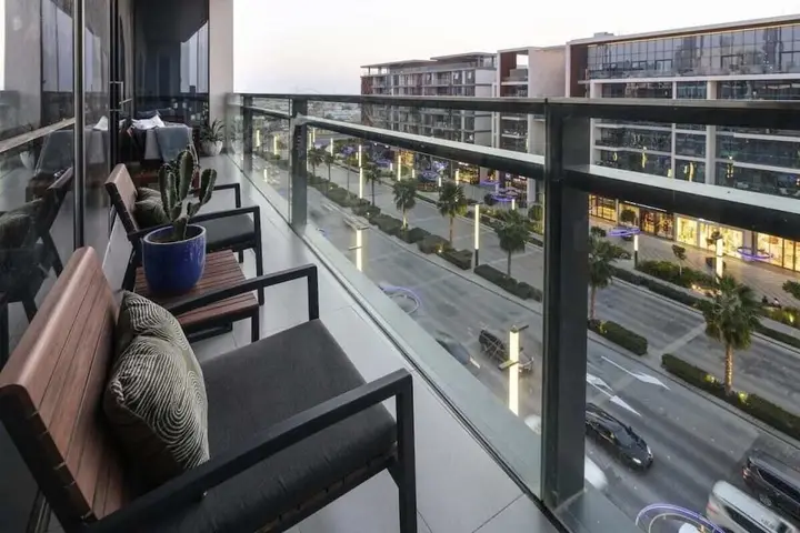 Дубай: Luxury Apartment Stroll Away From City Walk