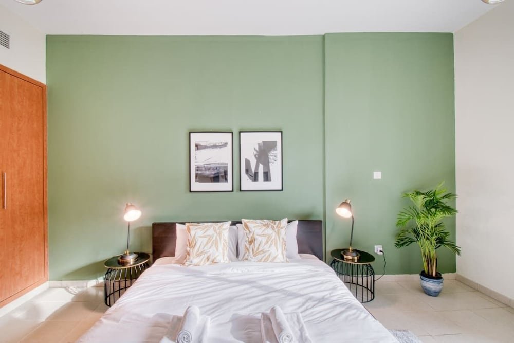 Дубай: Chic Ensuite Flat 10Min From Palm Jumeirah