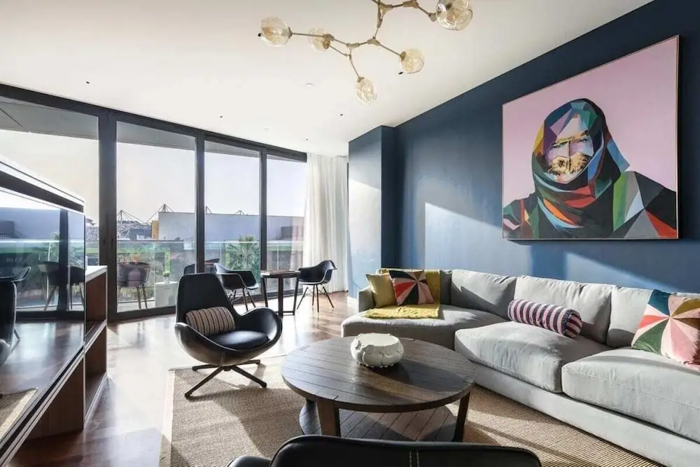 Дубай: Luxurious Getaway Right Across City Walk Mall